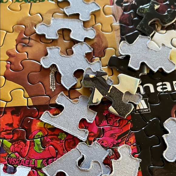 Springbok 1000 Piece Music Album Collage Puzzle play that beat - Picture 9 of 12